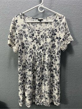 Torrid White and Blue Floral Short Sleeve Mini Dress with a Lace Trim